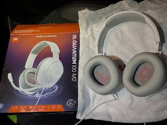 Jbl quantum 100m2