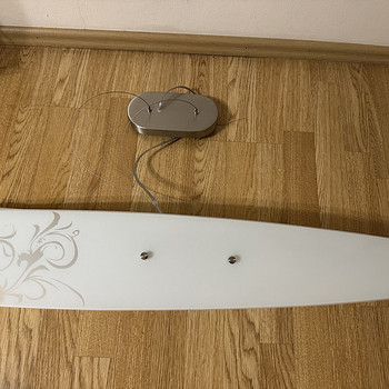 Äge rippuv valgusti