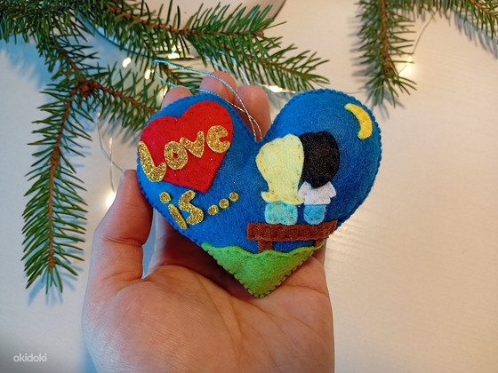 Сердце Love is... из фетра