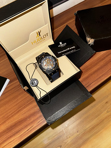 Hublot (3 фото из 6)