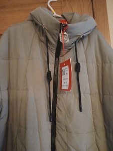 Ilus pikk naiste sügis/talve jope, suurus 4XL (2 foto / 4)