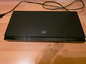 Телевизор Samsung 40” + Blu-ray 3D проигрыватель (4 фото из 4)