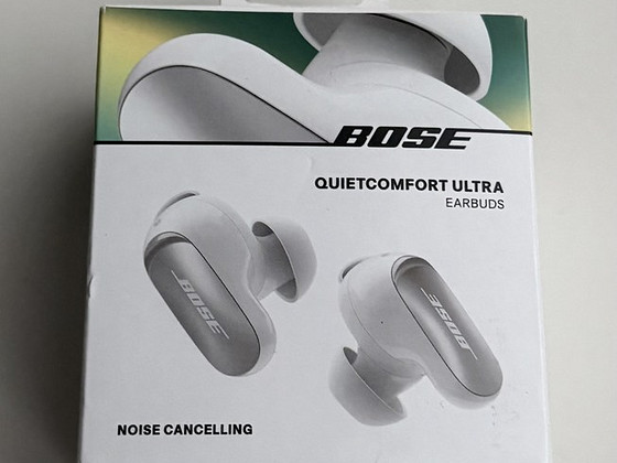 Bose QuietComfort Ultra Earbuds White Smoke