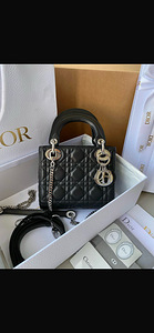 Dior kott (1 foto / 1)