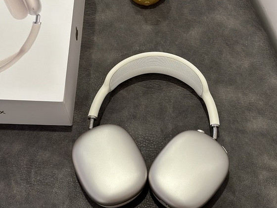 AirPods Max
