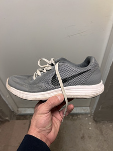 Puma, Nike tossud (1 foto / 3)