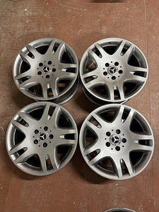 17" оригинальные диски Mercedes-Benz 5x112 (как новые) (1 фото из 9)
