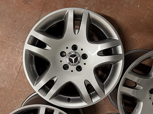 17" оригинальные диски Mercedes-Benz 5x112 (как новые) (6 фото из 9)