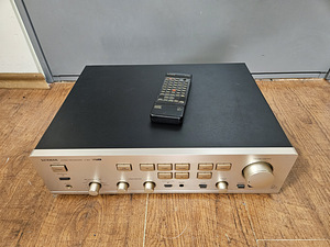 Luxman C-383 Stereo Pre Amplifier (2 foto / 3)