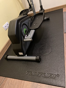 Elliptiline trenažöör Tunturi Cardio Fit c30 + matt (3 foto / 8)