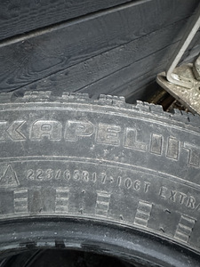 Rehvid Nokian 225/65/17 (2 foto / 2)