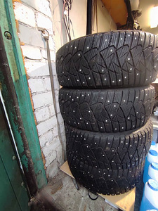 Goodyear Ultragrip 600 шипованные шины 215/55R16 (1 фото из 1)