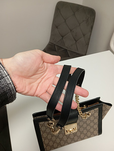 Gucci (1 foto / 9)