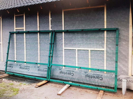 Распашные ворота с 3D панелью
