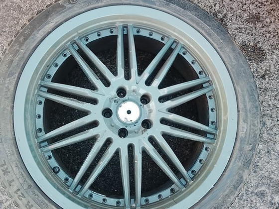 Veljed + rehvid r21, erineva laiusega Aukude diameeter (PCD) 5 x 120