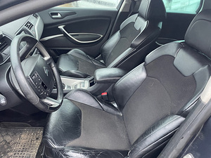 CITROEN C5 2,0 D AUTOMAAT, VARUOSAD (2 foto / 10)