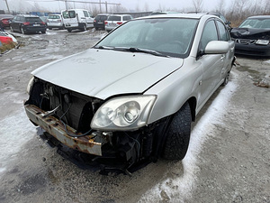 TOYOTA AVENSIS 2,0 D4D VARUOSAD (3 foto / 10)