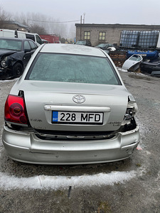TOYOTA AVENSIS 2,0 D4D VARUOSAD (8 foto / 10)
