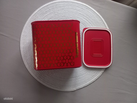 Новый герметичный контейнер Tupperware 2,1 л