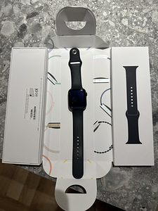 Apple Watch 9 45 мм (1 фото из 2)
