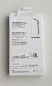Apple iPhone 17 Pro Silicone Case with Magsafe , Midnight (2 foto / 2)