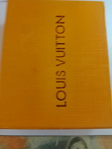 Louis Vuitton nahka lompakko omassa laatikossa (3 valokuva sivusta 8)