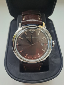 Emporio Armani (2 фото из 5)
