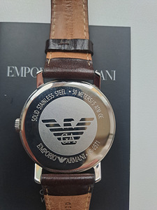 Emporio Armani (4 фото из 5)