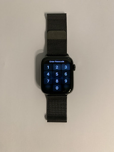 Apple Watch Series 6 (GPS + Cellular) 44mm Case - Stainless (1 foto / 2)