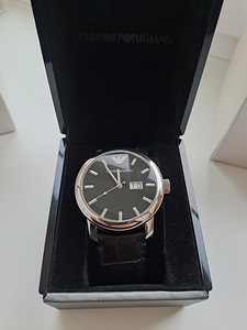 Emporio Armani (2 фото из 4)