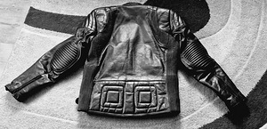 Vintage motorcycle leather jacket (2 foto / 4)