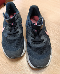 Кроссовки Nike 32 (2 фото из 3)