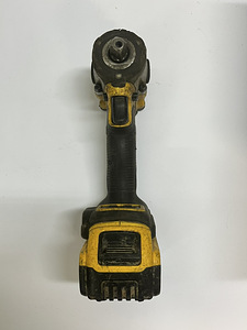 Аккумуляторный гайковерт DEWALT DCF922NT + 5ah (2 фото из 5)