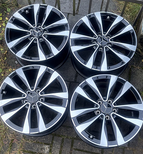 MERCEDES BENZ 17" ORIGINAAL VALUVELJED (1 foto / 5)