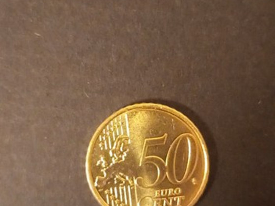 Uus kujundus, millel on kujutatud MARIE CURIE portree! Paist