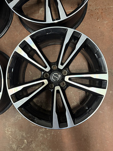 19" Volvo originaalveljed 5x108 (2 foto / 7)