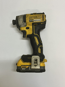 Аккумуляторный ударный шуруповерт DeWalt DCF887 (5 фото из 5)