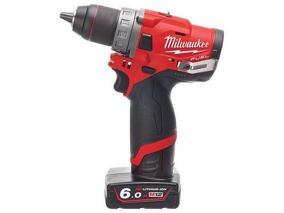 Аккумуляторная ударная дрель Milwaukee M12 FPD2 + 6ah