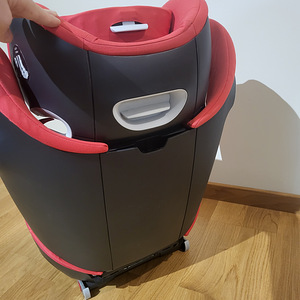 Cybex Solution M-fix (3 foto / 3)