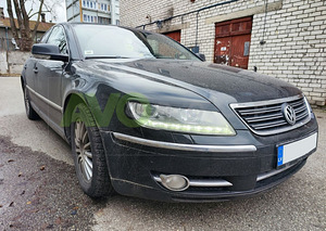Накладки на фары "реснички" VW PHAETON. (6 фото из 8)