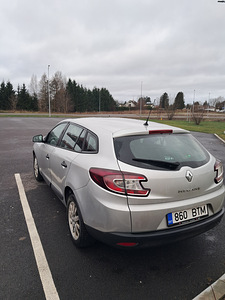 Renault Megan 3, 2011. aasta (5 foto / 10)