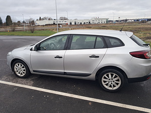 Renault Megan 3, 2011. aasta (6 foto / 10)