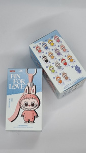 Labubu Pin for Love (2 фото из 9)