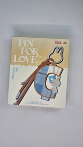 Labubu Pin for Love (4 фото из 9)