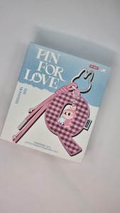 Labubu Pin for Love (5 фото из 9)