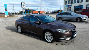 Opel Insignia Grand Sport 2018 (4 фото из 13)