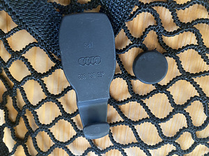 Uus! Audi originaal pagasiruumi võrk. (3 foto / 3)
