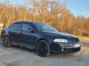 Škoda Octavia VRS (3 фото из 6)