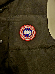 Жилет Canada Goose – S, M, L, XL (5 фото из 6)
