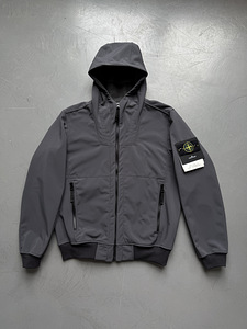 Stone Island SoftShell-R jakk |Meeste jakk |Gore-Tex,replika (1 foto / 10)